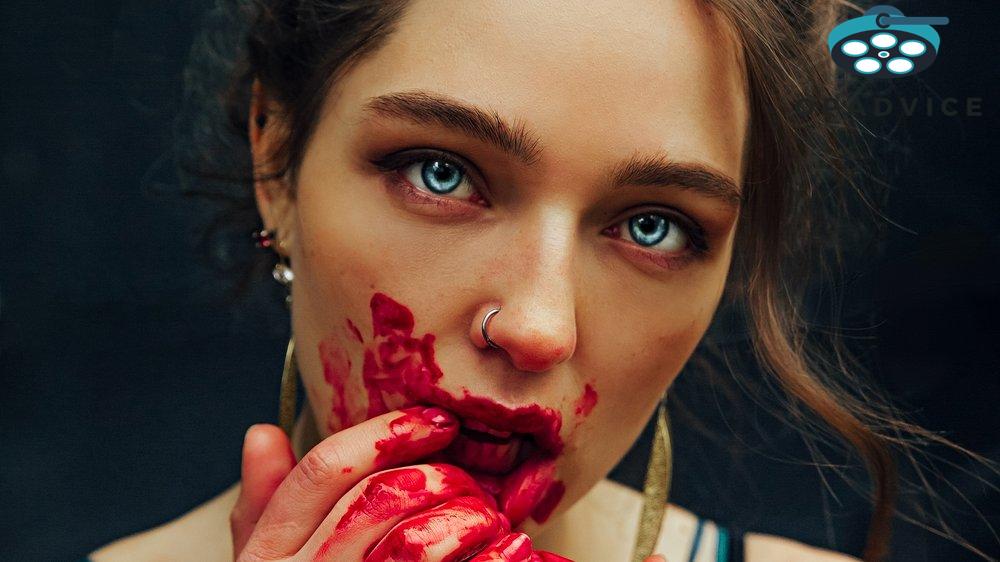 Halloween Schminke Blut: Realistisches Grusel-Make-up mit Kunstblut